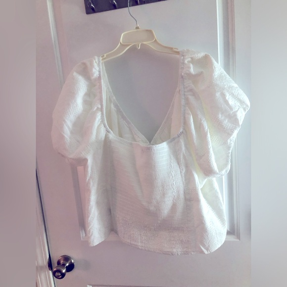 Torrid sz 5 Eyelet Cotton Keyhole Off Shoulder Crop Top NWT - Picture 8 of 8